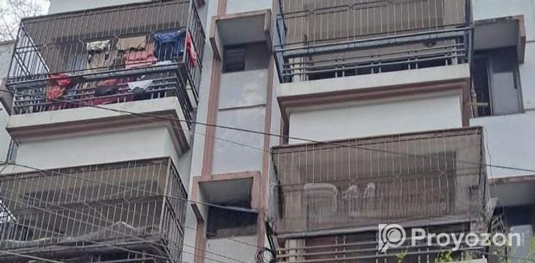 ৩ কাঠা জমি সহ বাড়ি