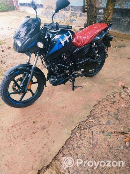 Bajaj Avenger 150 Street 2025