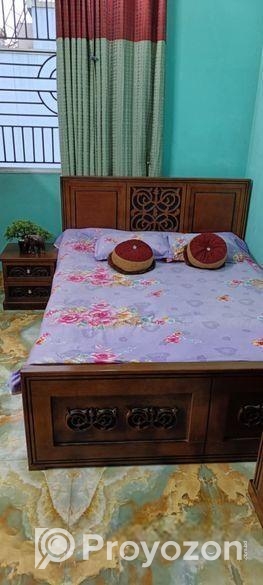 Used Fresh Oak Veneer Bed ( 6/7 Feet) + Side Table