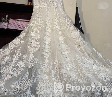 Embroidered Dress white