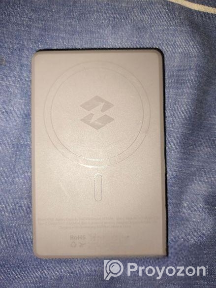 Power bank sale hbe.