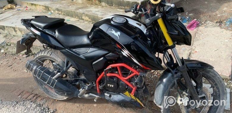 TVS Apache RTR 4v 2022