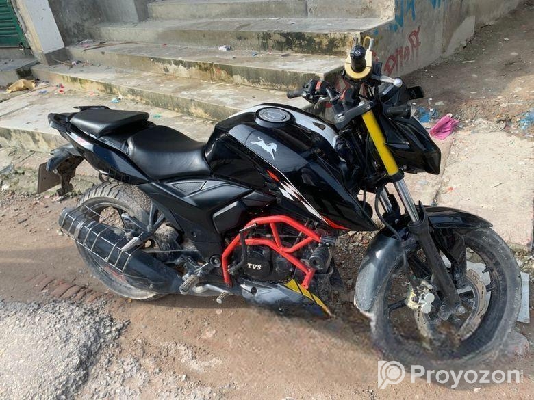 TVS Apache RTR 4v 2022