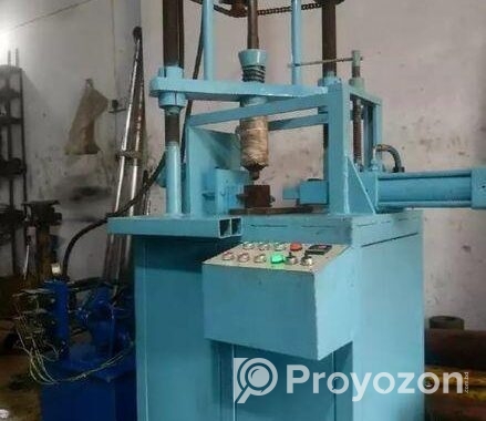 Plastic Injection Molding Machine