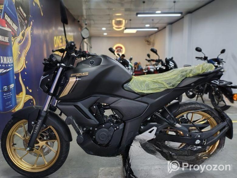 Yamaha FZS BLACK 2025