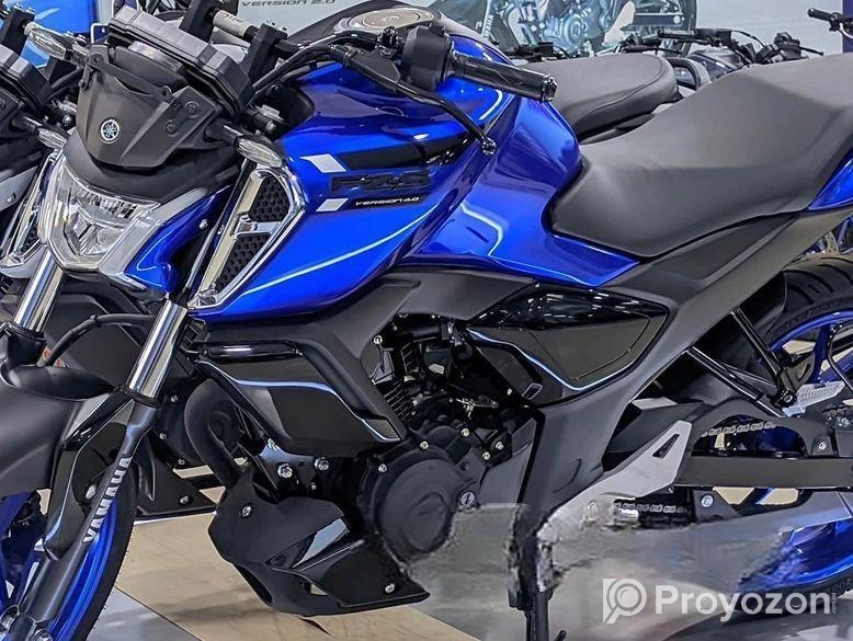 Yamaha FZS . 2025