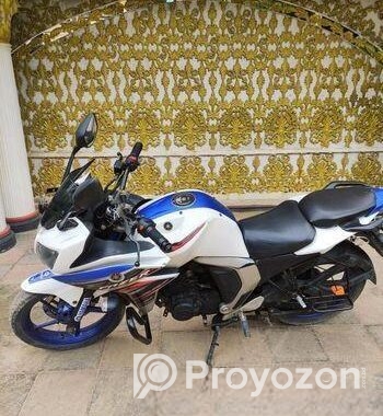 Yamaha Fazer FI V2 . 2017