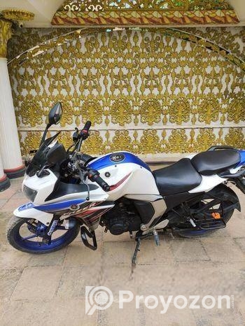 Yamaha Fazer FI V2 . 2017