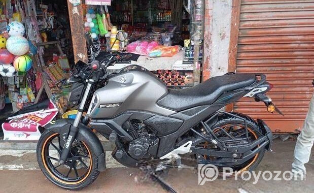 Yamaha FZS V3 . 2021