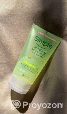 Simple Refreshing Facial Wash