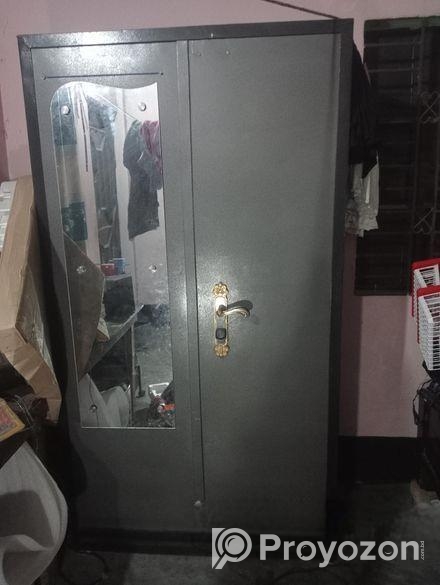 ডিজিটাল ফিঙ্গারপ্রিন্ট আলমারি