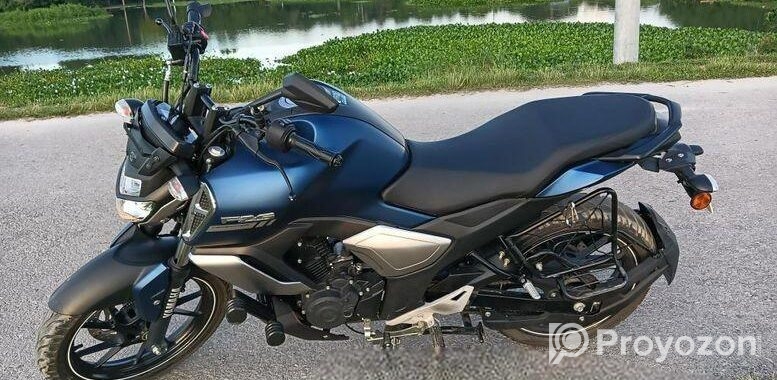 Yamaha FZS V3 . 2025