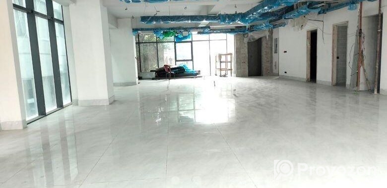 Investment Opportunity 32,000 Sq Ft Commercial Spa