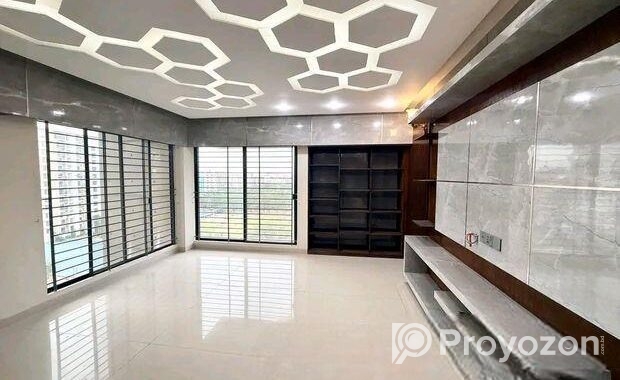 4400 Sqft Luxurious Brand New Ready Apartment For