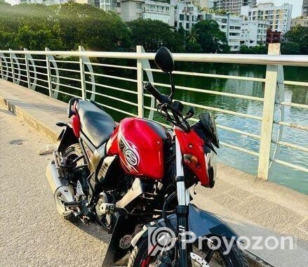 Yamaha FZS Dual Tone 2013