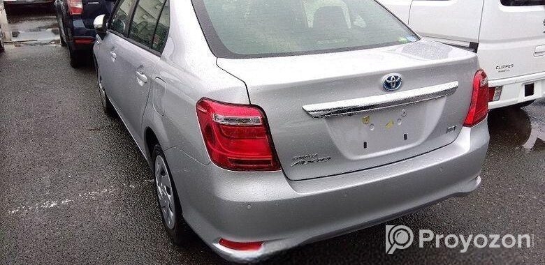 Toyota Axio Ex Hybrid 2020