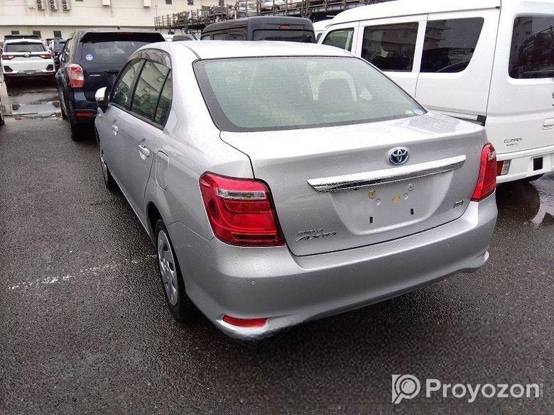 Toyota Axio Ex Hybrid 2020