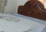 মেহগনি কাঠের তৈরি খাট