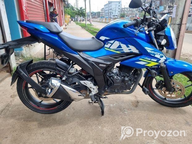 Suzuki Gixxer Dual Tone . 2022