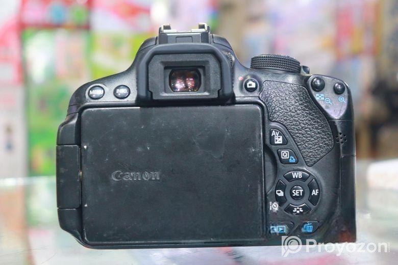 Canon 700D +18-55mm Low price