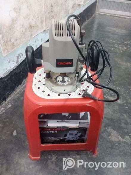 Crown Router 1850 W