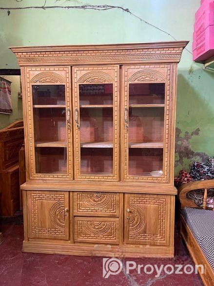 সেগুনের শোকেচ বিক্রয় হবে।