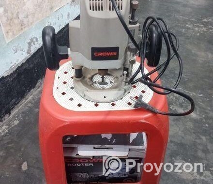 Crown Router 1850 W