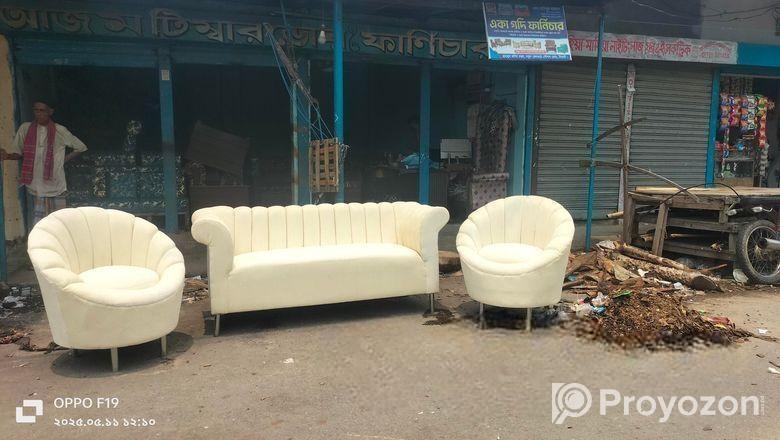 3+1+1–5 গায়ে হলুদের ডিমগদি সোফা