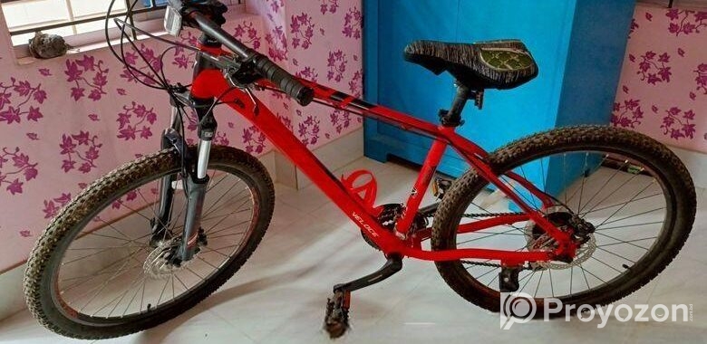 Veloce Legion 30 bicycle