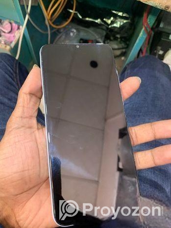 Samsung Galaxy A04e . (Used)