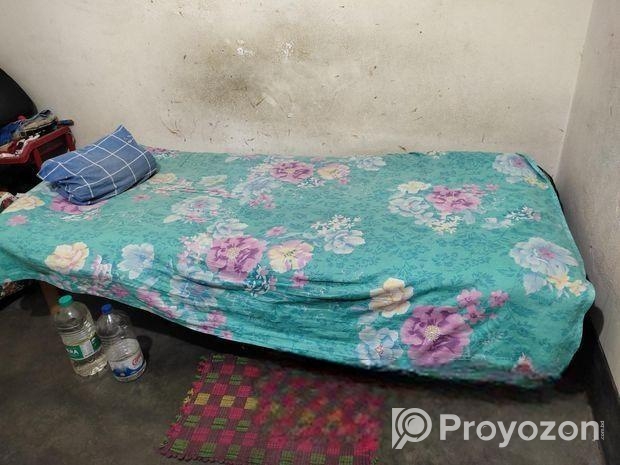 রুমমেট আবশ্যক