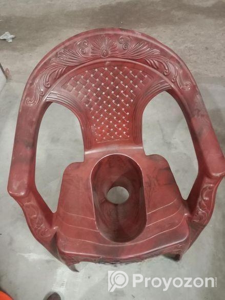 ১টি R f l এর প্লাস্টিক বাথরুম চেয়ার বিএি করা হবে।।