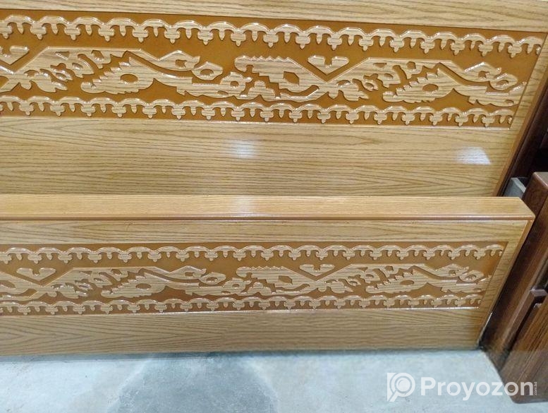 কানাডিয়ান উক কাঠের খাট