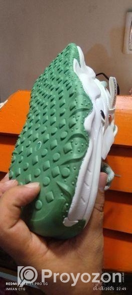 থ্রি স্টার সুজ