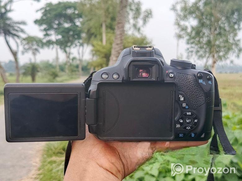 Canon 700d with 50 Mm Lens ফুল ফ্রেস ক্যামেরা ডিসপ