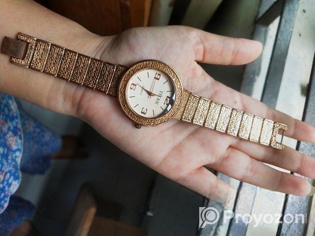 ঘড়ি সেল হবে