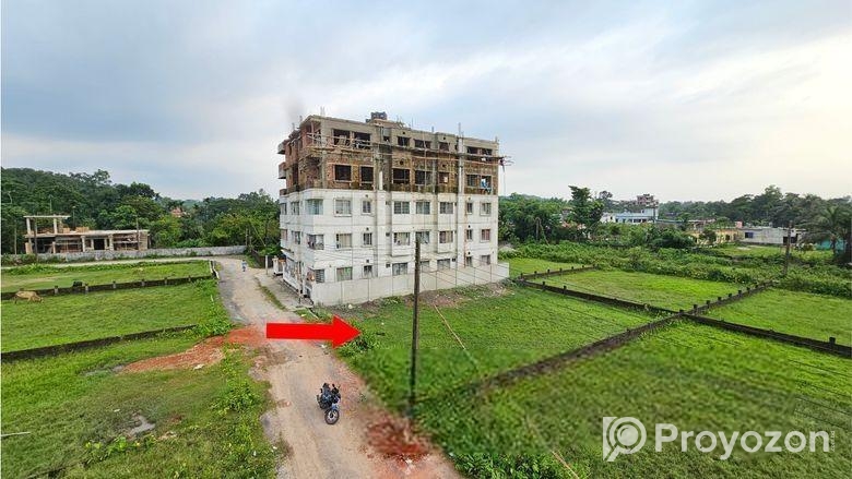 বড়শালা, Airport Road এ ১০.৩৯ ডেসিমেল বাউন্ডারি করা