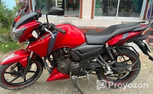 TVS APACHE RTR 150 2017