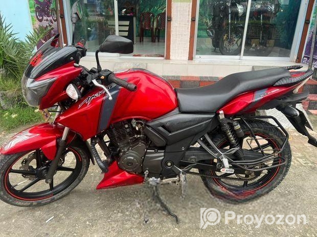 TVS APACHE RTR 150 2017