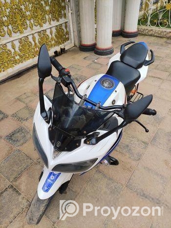 Yamaha Fazer FI V2 . 2017