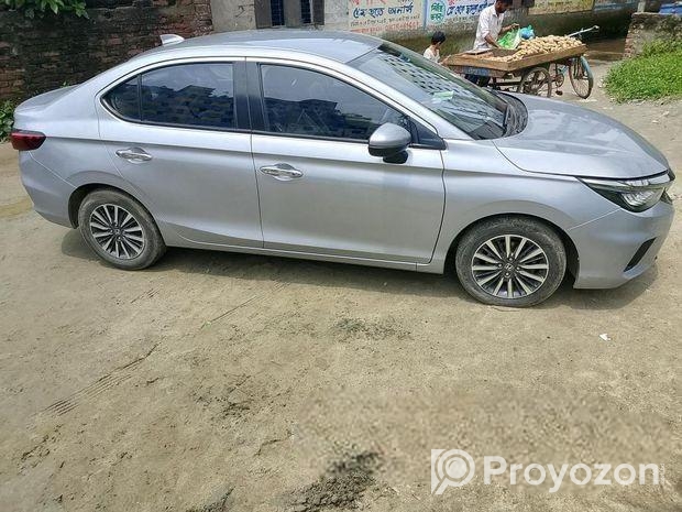 Honda City . 2021