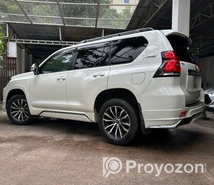 Toyota Land Cruiser Prado 2015