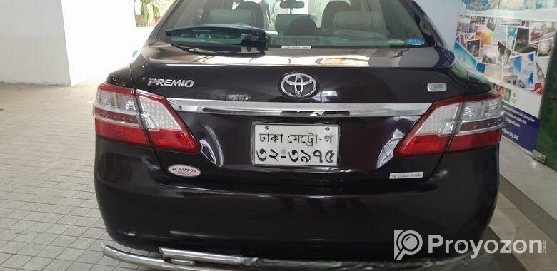 Toyota Premio . 2015