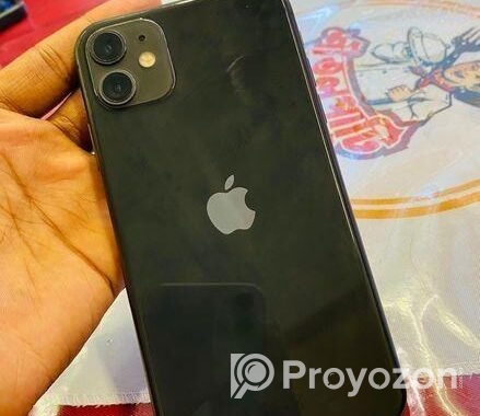Apple iPhone 11 . (Used)