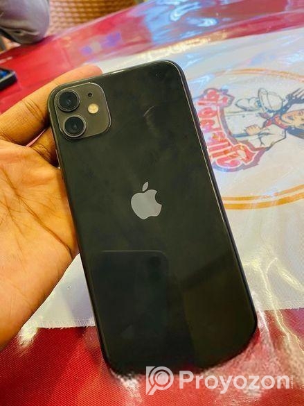 Apple iPhone 11 . (Used)
