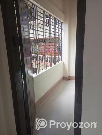 চার রুমের সম্পূর্ণ টাইলস করা ফ্লাট ভাড়া