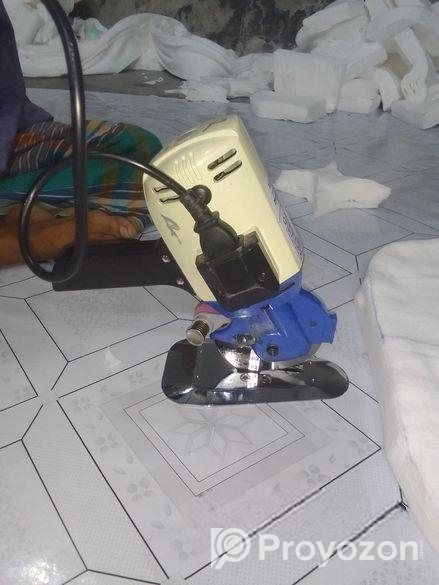 কাটিং মেশিন