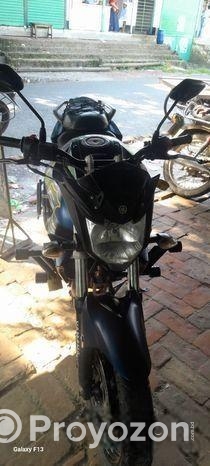 Yamaha FZS 2023