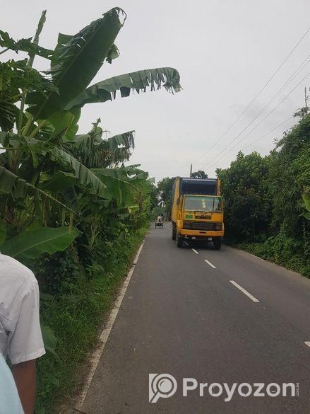 জাজিরা শরিয়তপুর মেইন রোডের সাথে নাওডোবা গনি মোড়ে ৮