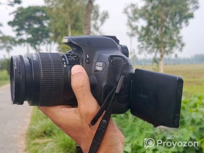 Canon 700d with 50 Mm Lens ফুল ফ্রেস ক্যামেরা ডিসপ